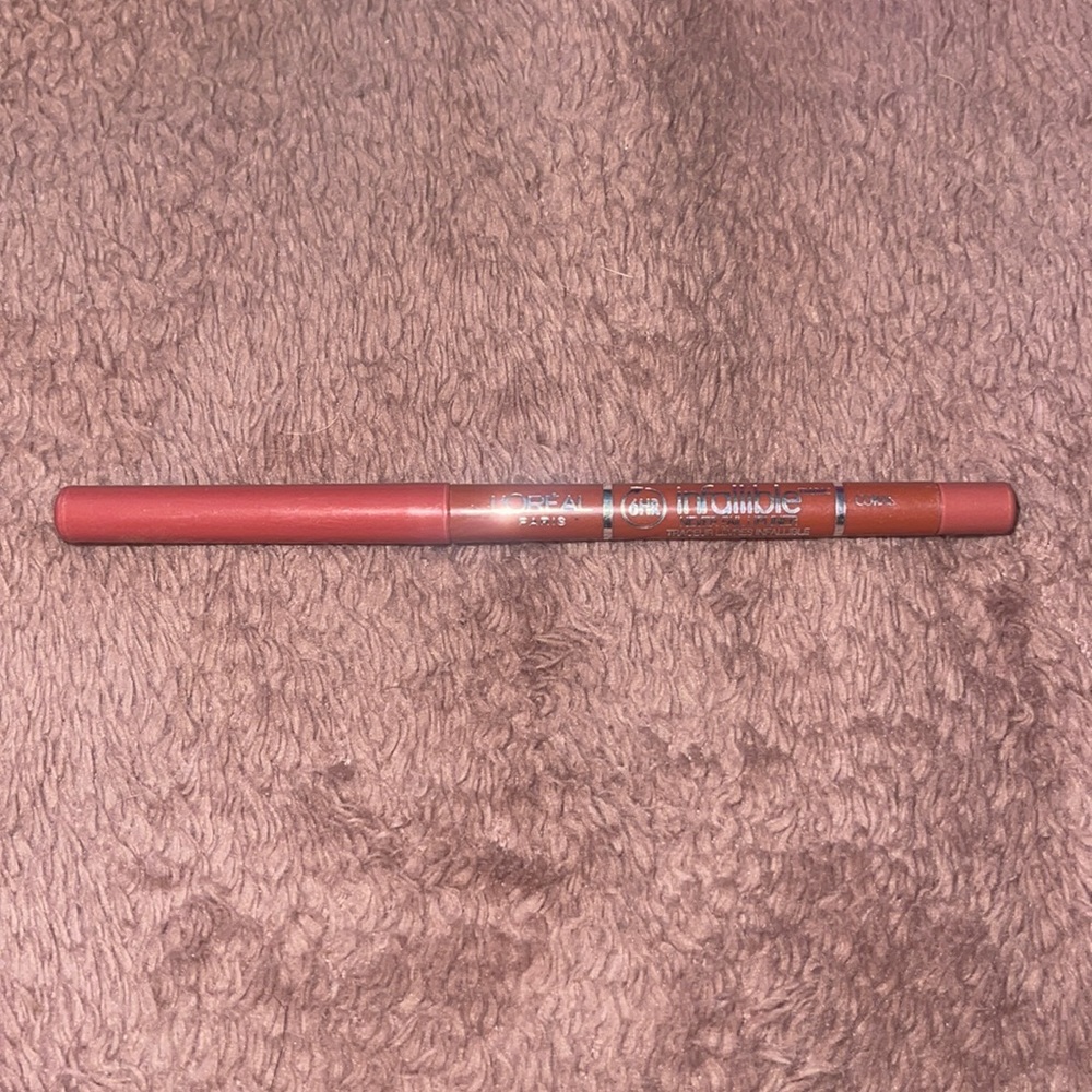L’Oreal Paris six hour infallible never fail lip liner in Coral